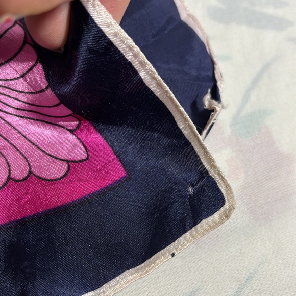 Vintage Italian Acetate Satin floral print scarf - Picture 15 of 17